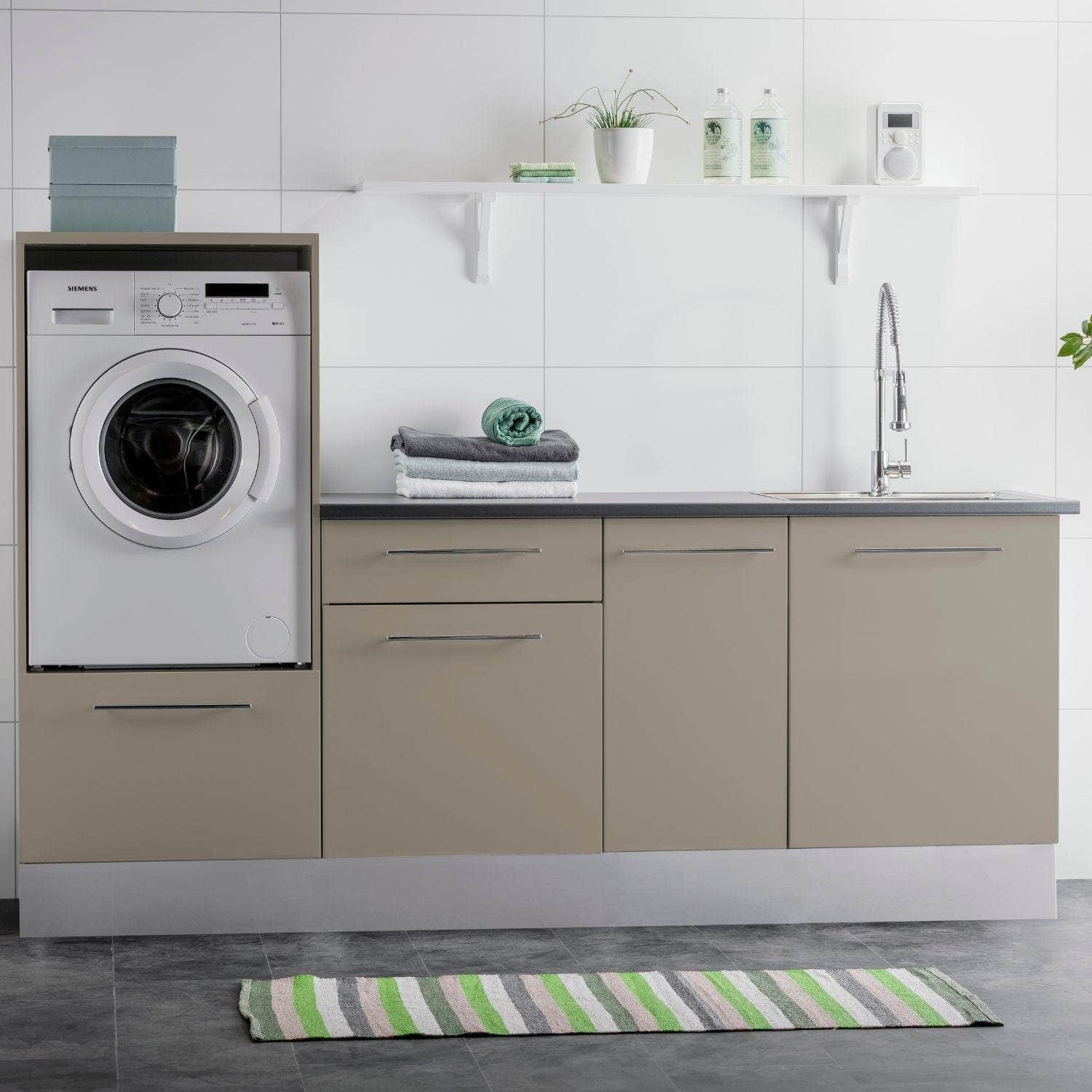 Alterna vaskerom: Dekkside overskap 30x72cm Sand matt Alterna Dekkside vaskerom GRO-7012585