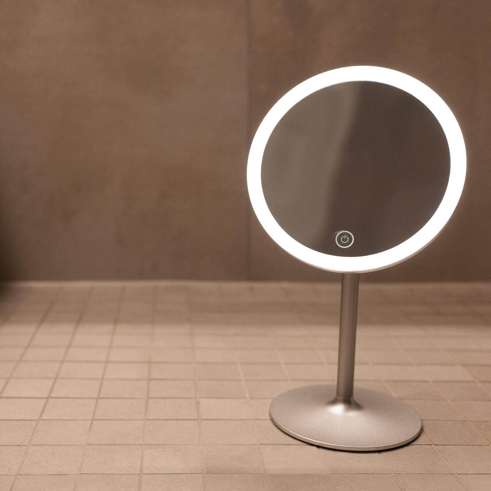 Dansani Handy LED Sminkespeil 5x på fot Krom Dansani Sminkespeil DA-190304390