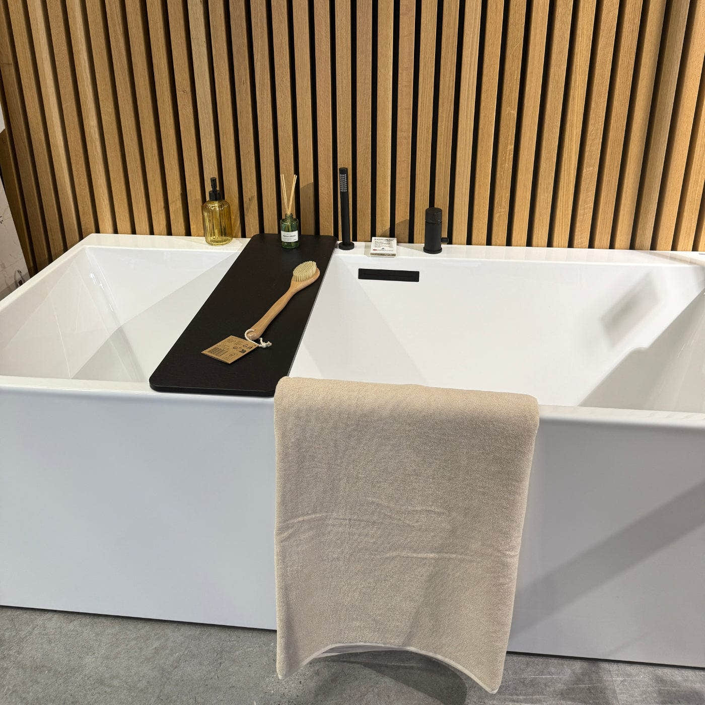 HeiHus FLUFFY badehåndkle L 70x140cm HeiHus Badehåndkle