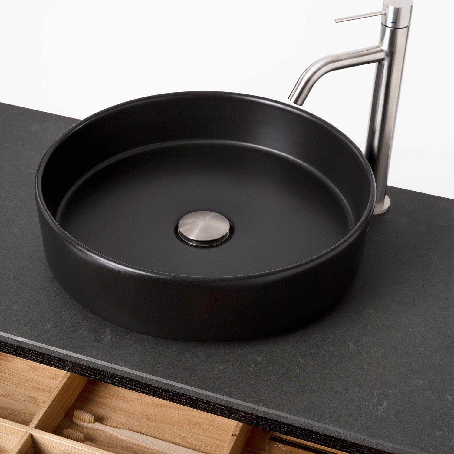 INR AIR Benkeplate Kvartskompositt med hull til servantbatteri H12xD455mm INR Iconic Nordic Rooms Benkeplate bad