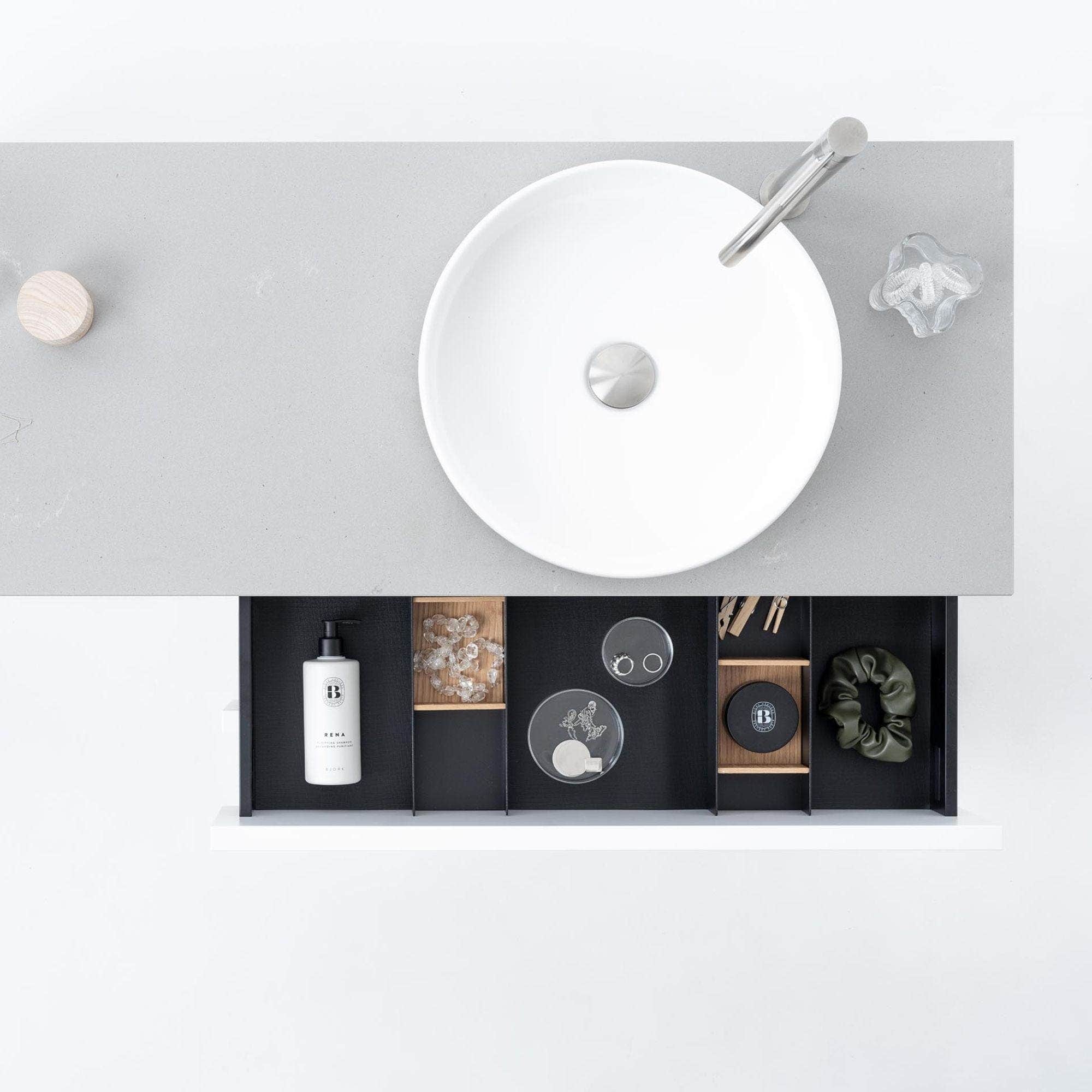 INR Air Solid Servantskap med servant INR Iconic Nordic Rooms Servantskap