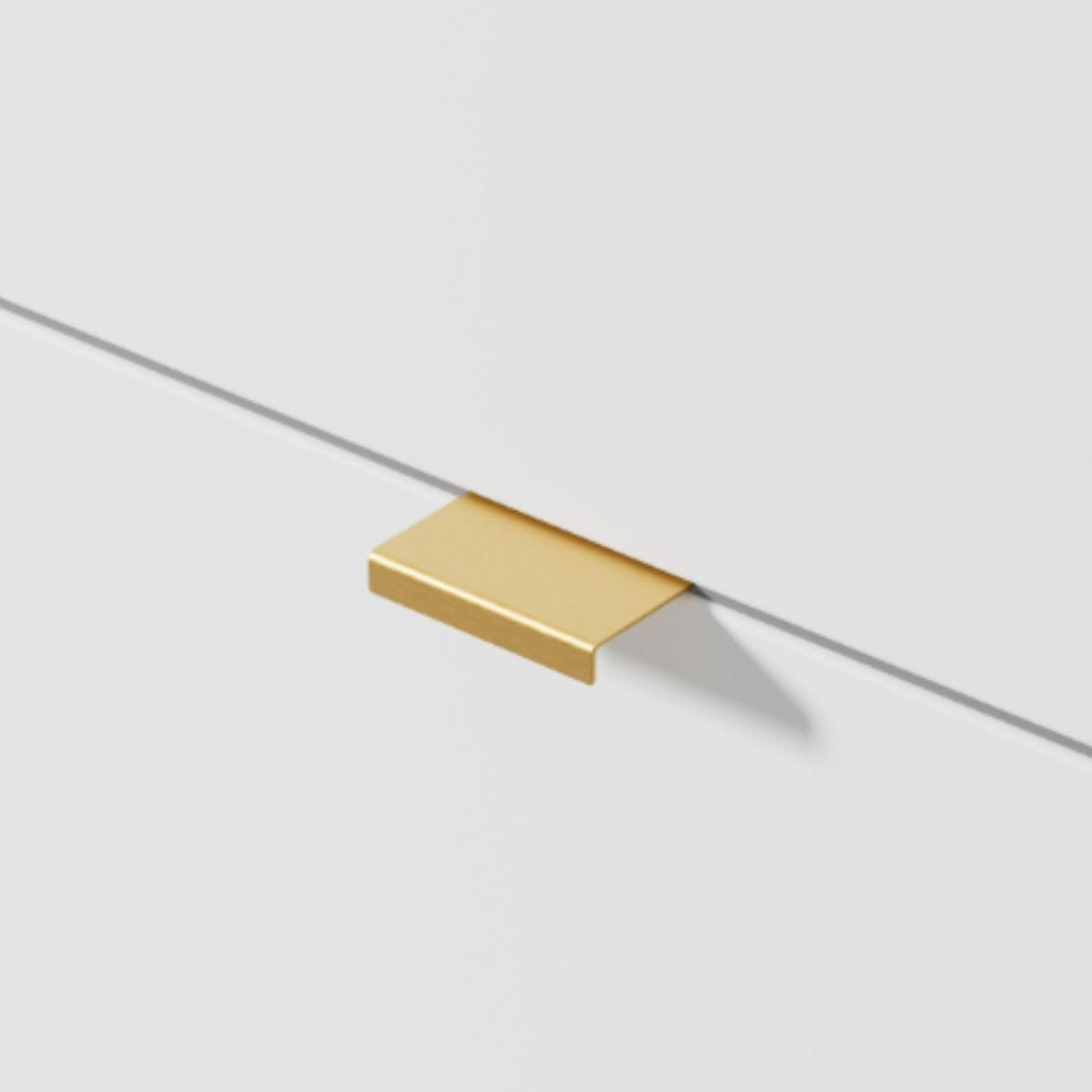 INR DASH Håndtak Brushed brass / 50mm INR Iconic Nordic Rooms Håndtak INR-20223