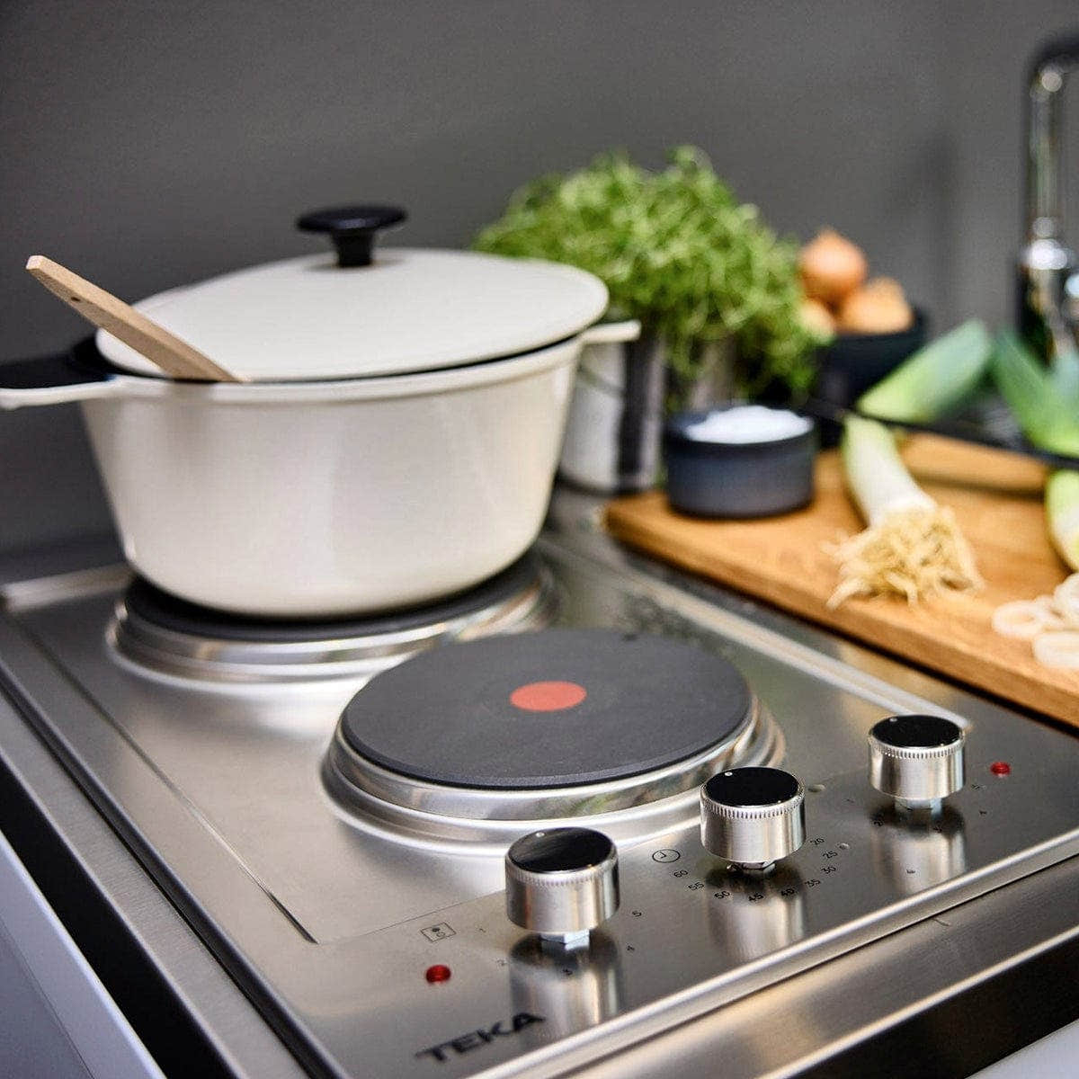 Intra Culina CKCUL1000-KP Minikjøkken med kokeplater - B100cm Intra Minikjøkken