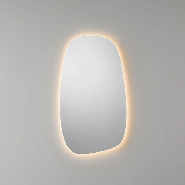 Korsbakken Organic oval med lys Korsbakken Baderomsspeil