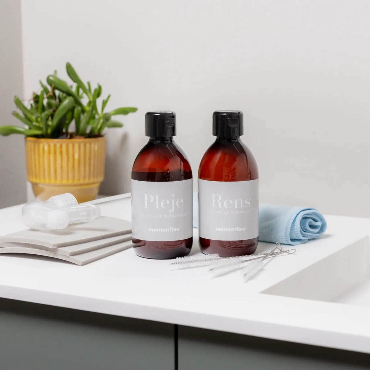 Korsbakken Pleiesett til Solid Surface