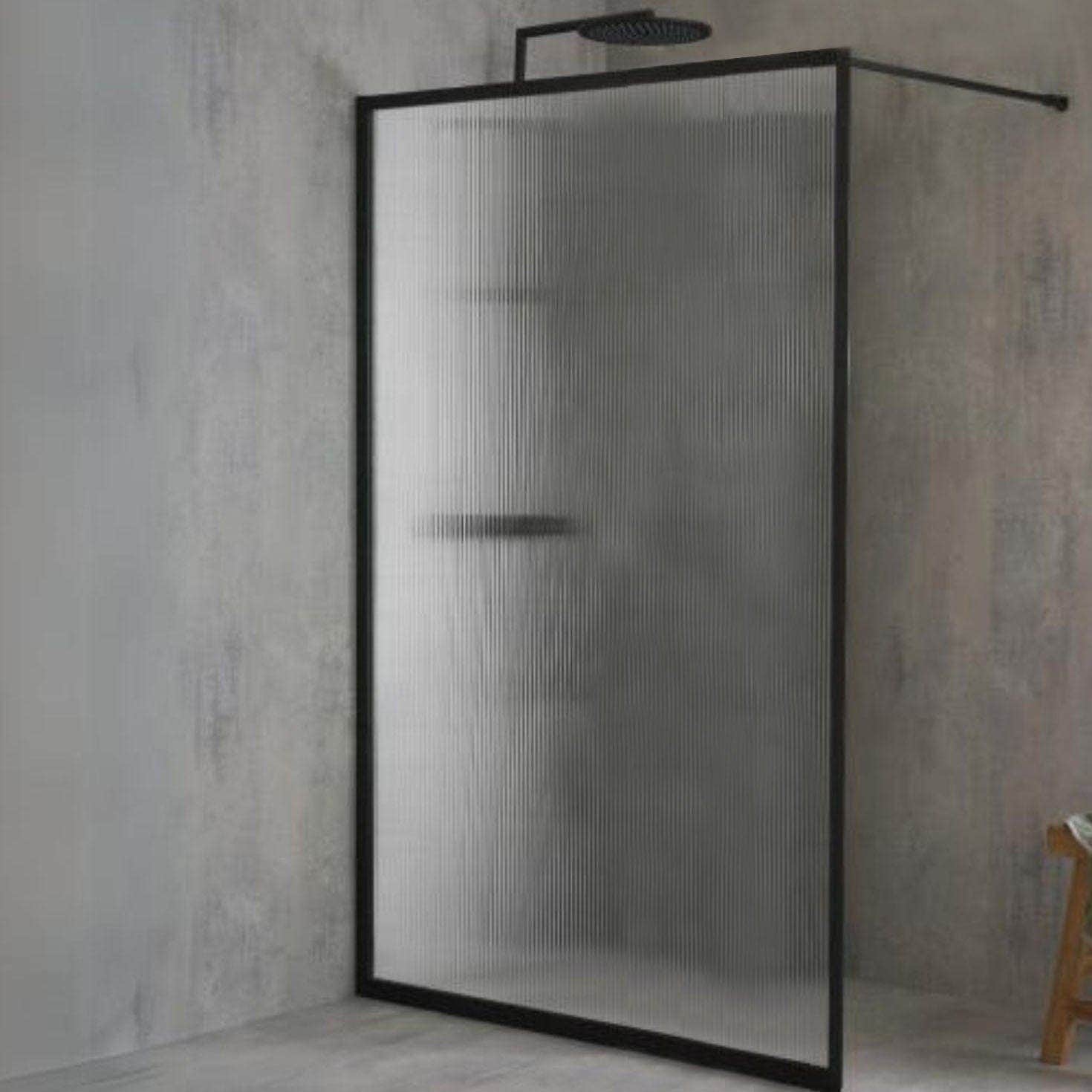 Macro Design Empire Dusjvegg Fast Linjeglass B125cm Svart matt / 125cm / Linjeglass Macro Design Dusjvegg BUN-DESK125SLI