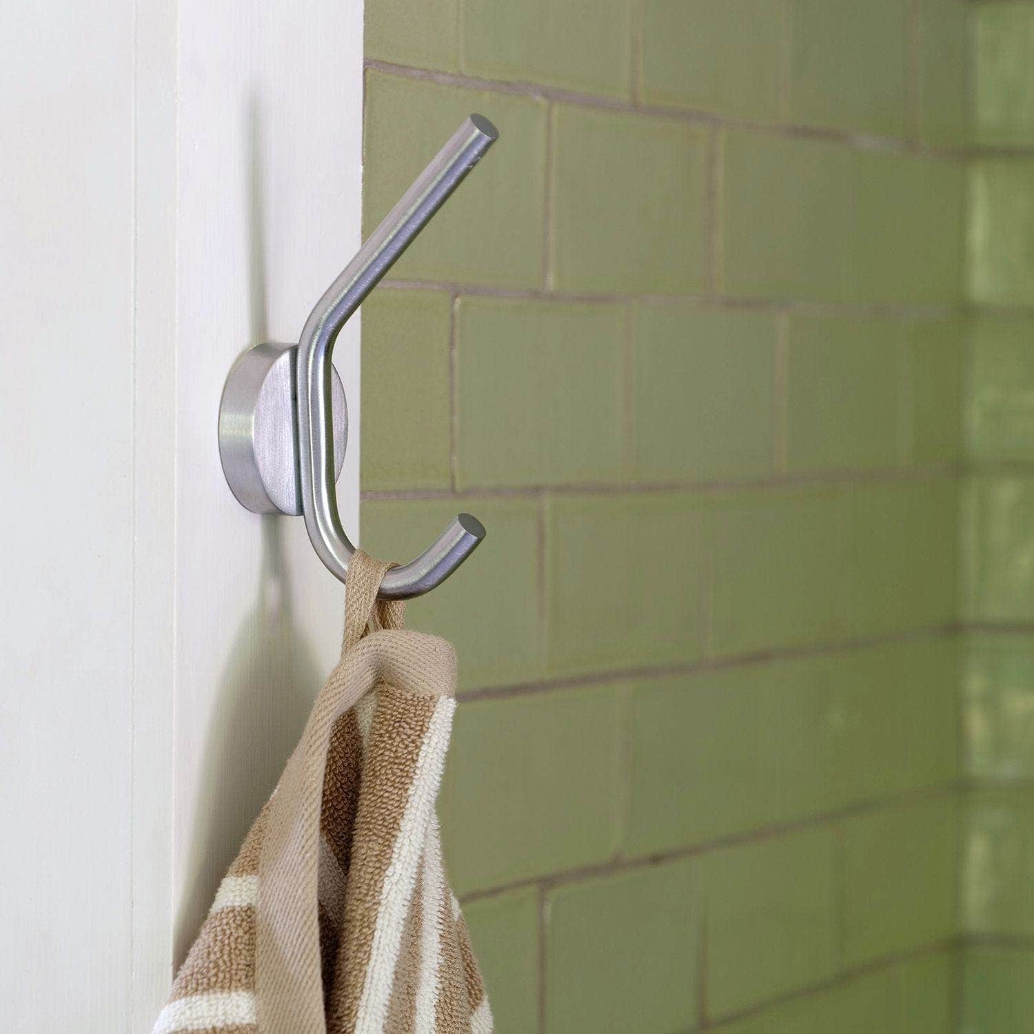 Smedbo Home 358 Krok for Badekåpe - kan limes Smedbo Knagger