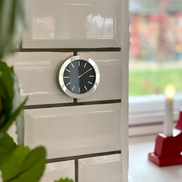 Smedbo YK380 Klokke Krom/Svart Time