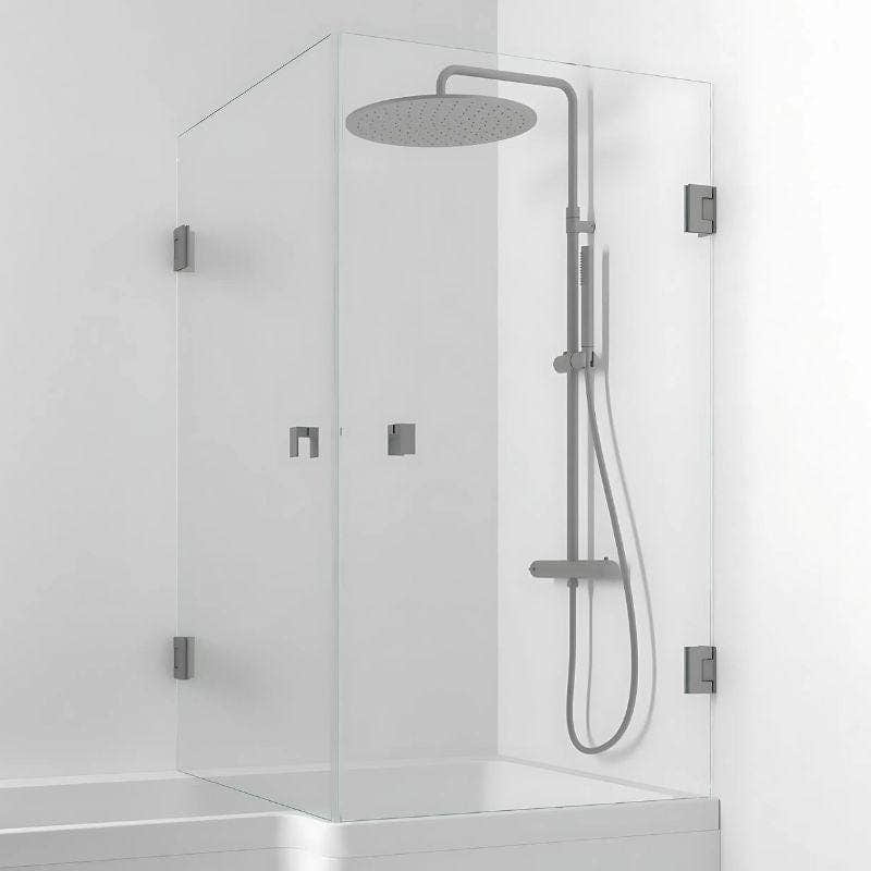 Svedbergs 180° Dusjhjørne for Badekar Blyantpenn svart / 83x83cm / Klart glass Svedbergs Badekarvegg SV-628788