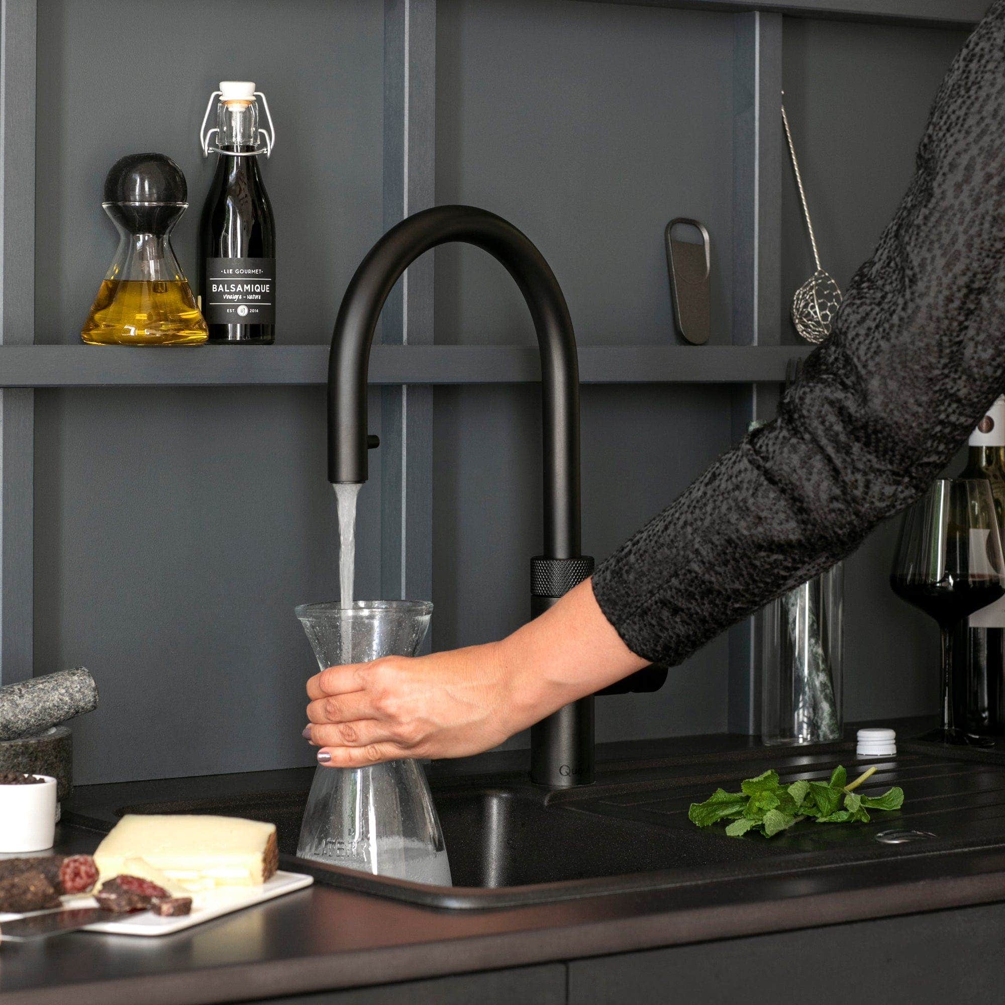 Quooker Flex alt-i-ett kjøkkenarmatur med uttrekksslange Quooker Kjøkkenarmatur