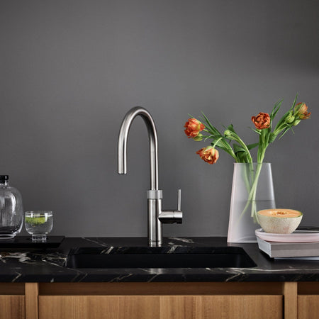 Quooker Flex alt-i-ett kjøkkenarmatur med uttrekksslange
