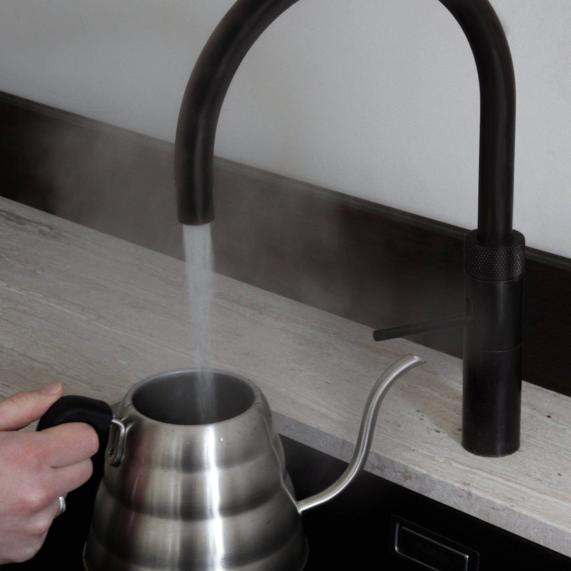 Quooker Fusion Round alt-i-ett design kjøkkenarmatur Quooker Kjøkkenarmatur