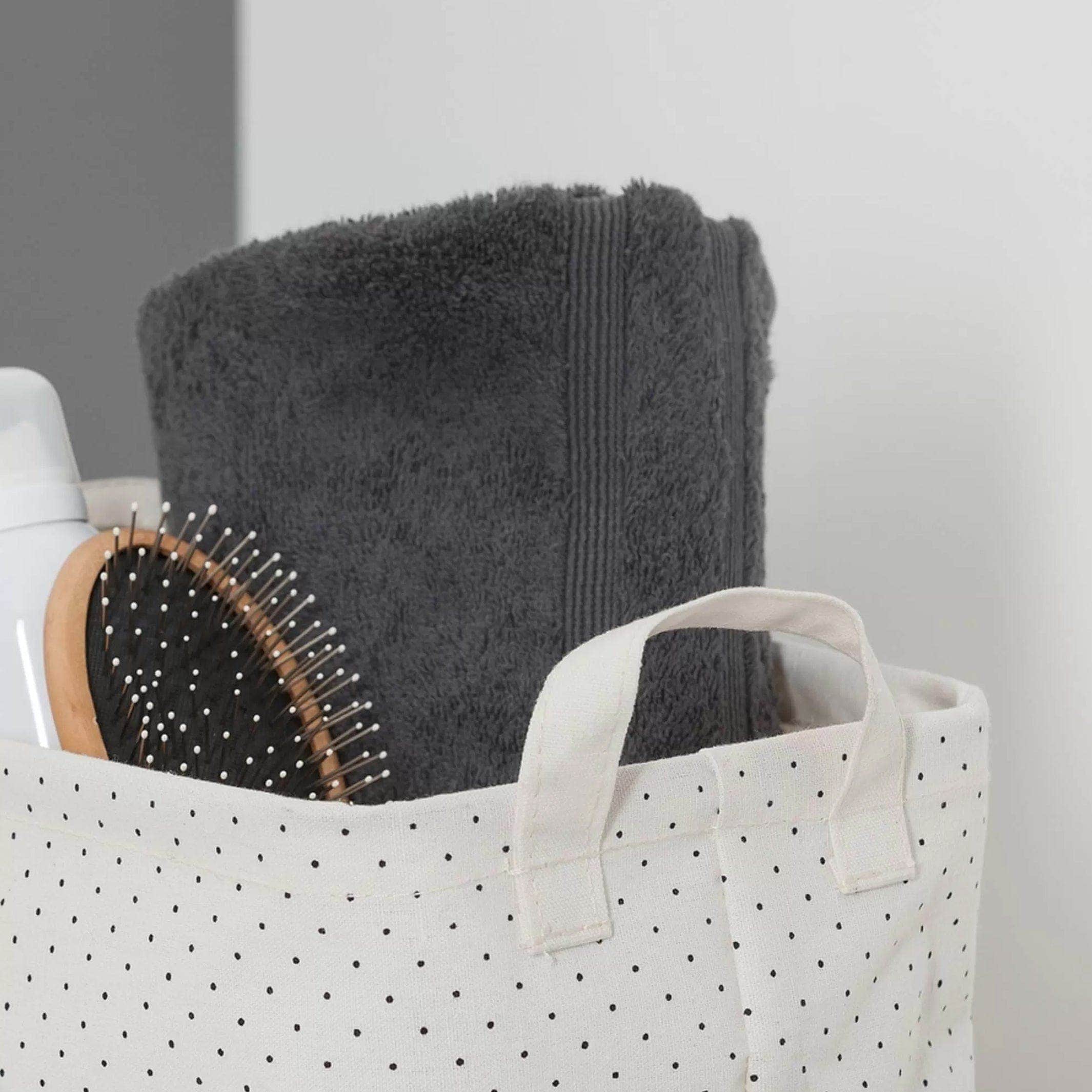 Sealskin Dots rektangulær kurv 21x17 ecru Ecru Sealskin Diverse baderomstilbehør CO-V435165